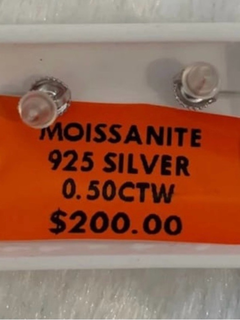 Round 0.50ctw  rhodium plated over 925 sterling Moissanite earrings. Screw backs - Picture 3 of 3